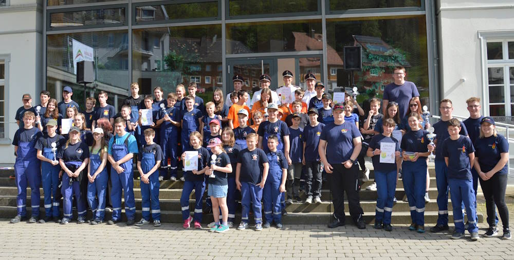 Die Jugendfeuerwehr Häg-Ehrsberg ( ganz rechts) gewann 2024 in Todtnau den Spielelauf.  Foto: Karl-Heinz Rümmele 